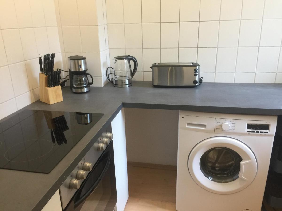 Ferienwohnung Modern Living In A Perfect Location Essen Exterior foto