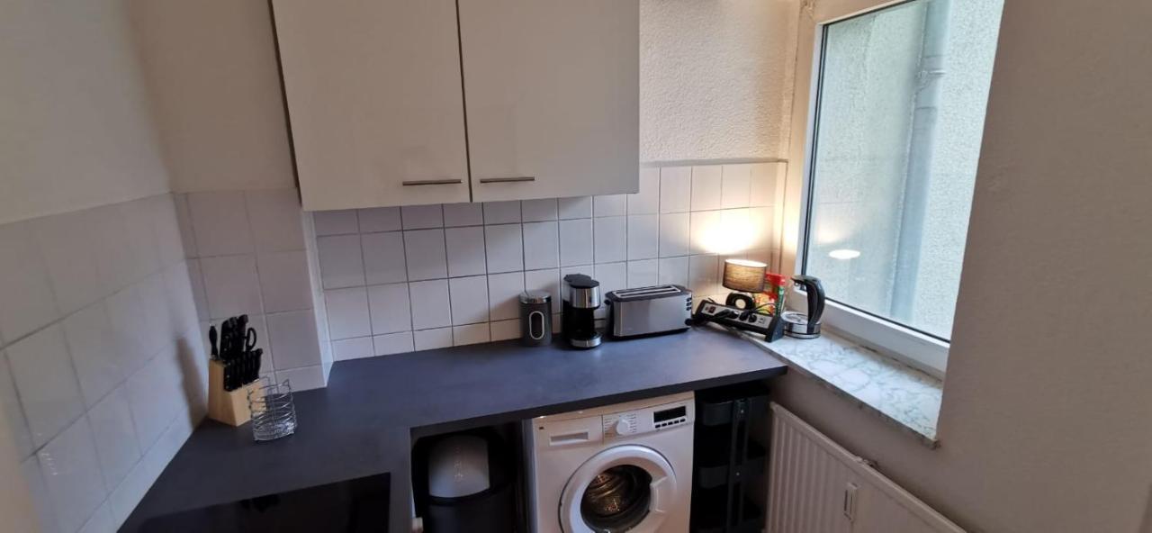 Ferienwohnung Modern Living In A Perfect Location Essen Exterior foto
